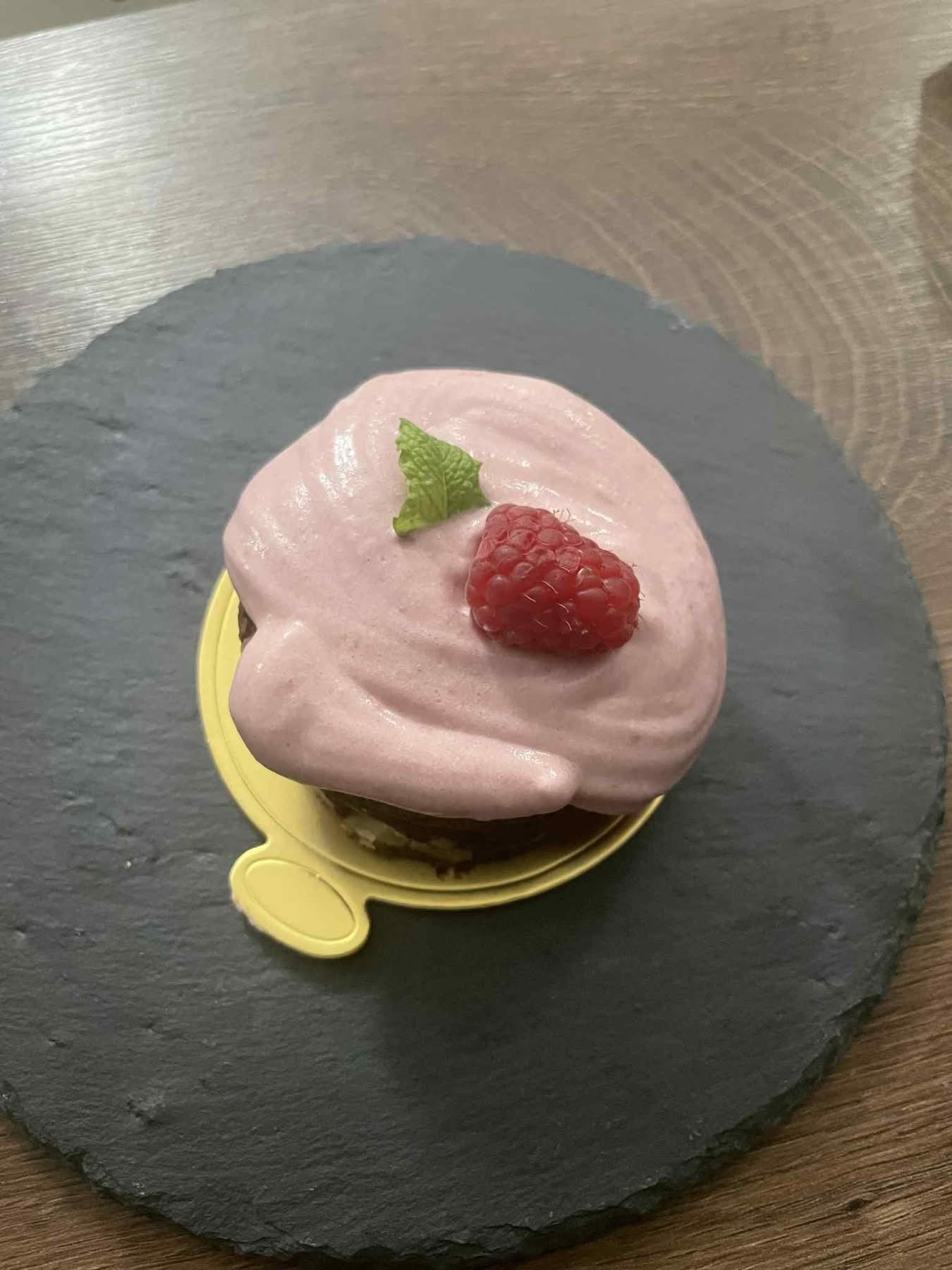 Брауни с Малинов мус